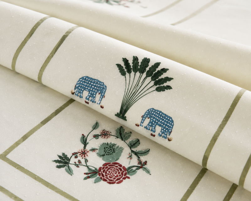 MILKY WHITE Premium Cotton Super King Size Bedsheet set with 2 Pillow Covers | 220 TC Heavy Weight Pure Cotton | Soft, Breathable & Skin-Friendly | Size 108 x 108 Inches |